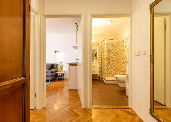 Lägenhet Pula City Accomodation