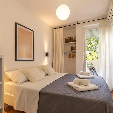 Pula City Accomodation Апартаменты *